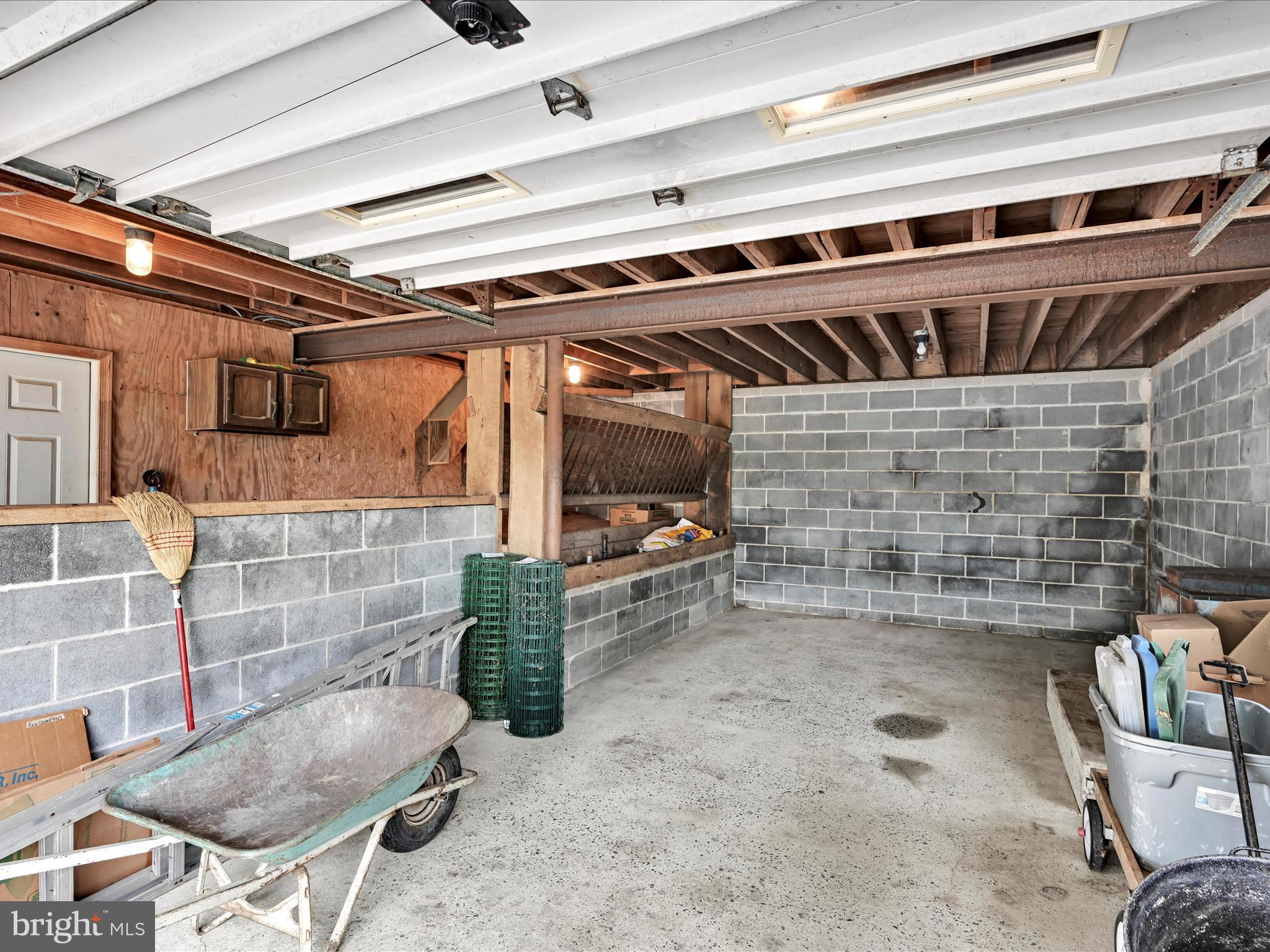 350 Indian Run Road Stevens, PA 17578 - Photo 52 of 72 a view of entryway with seating area