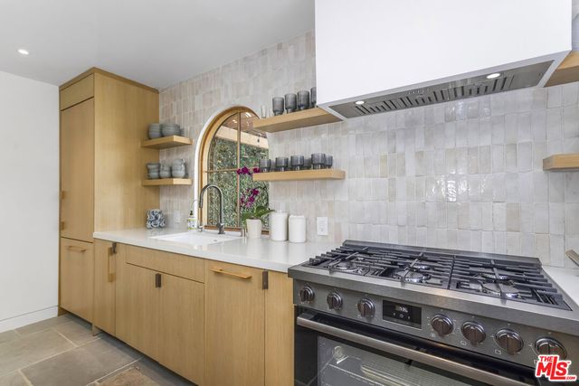 $2,595,000 | 742 North June Street, Los Angeles, CA 90038