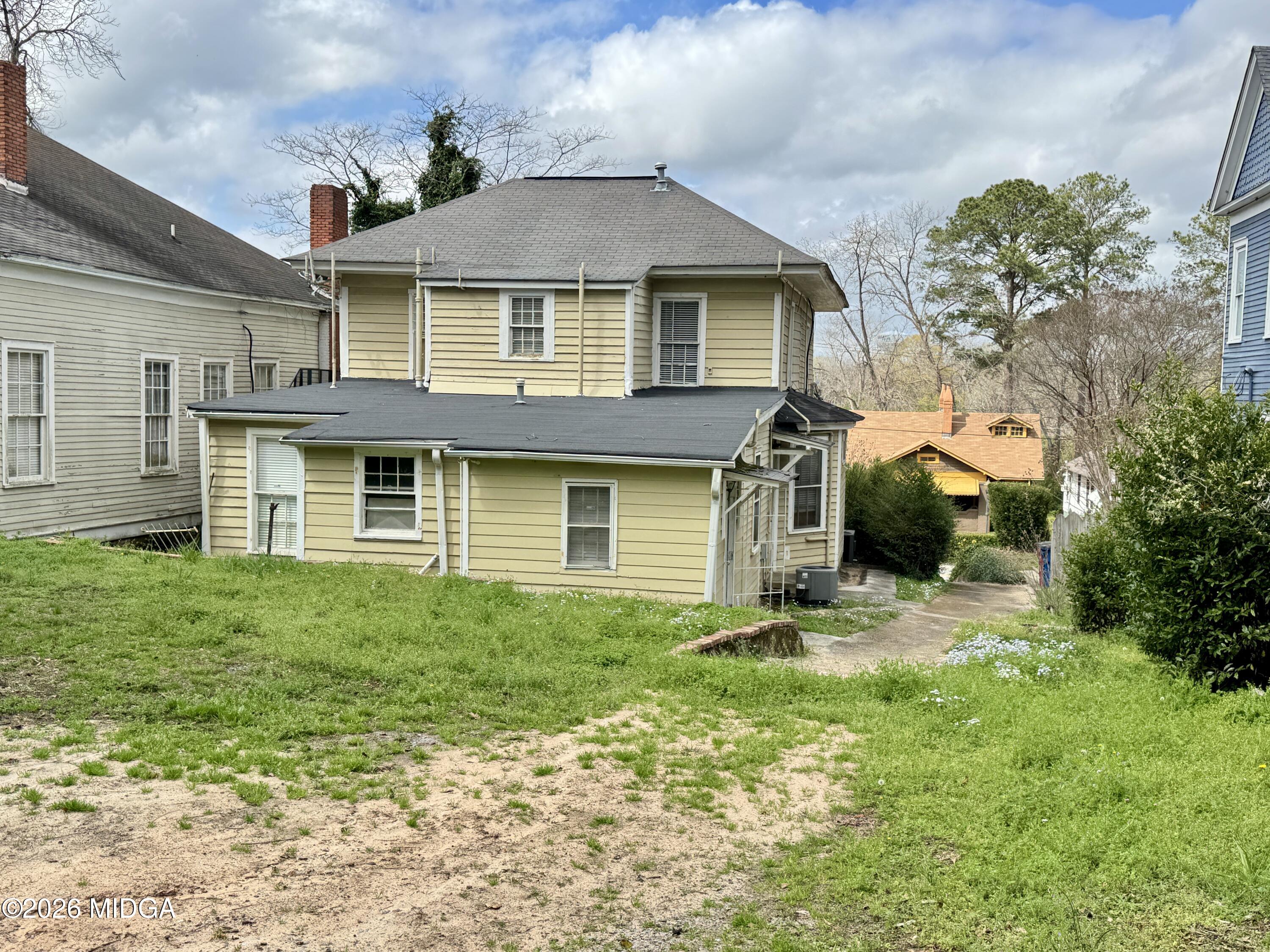 1020 Adams Street Macon, GA 31201 - Photo 35 of 41 Parking