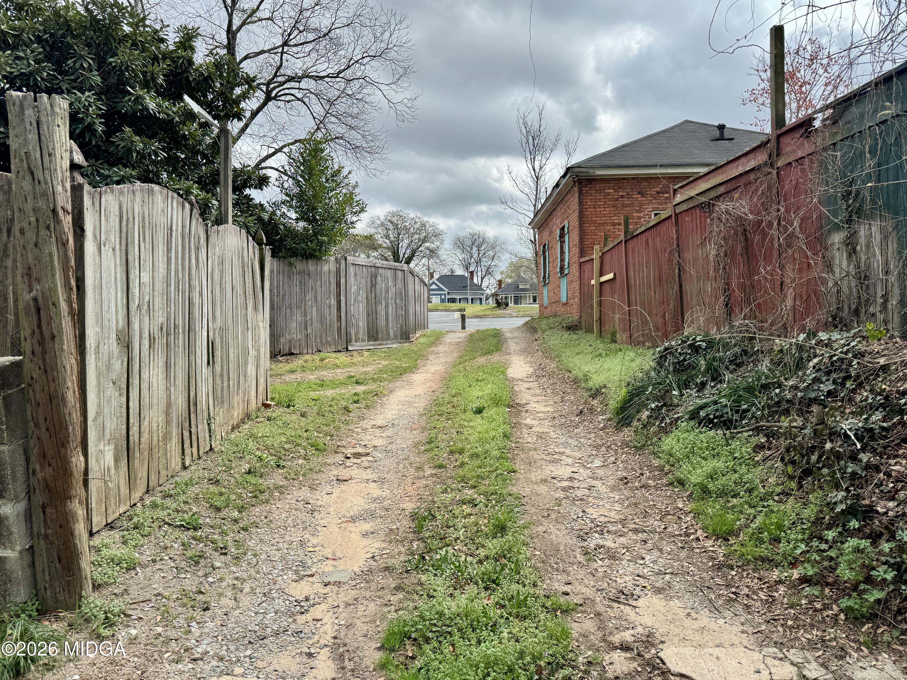 1020 Adams Street Macon, GA 31201 - Photo 36 of 41 Alleyway to Backyard