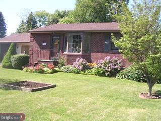 1422 Foster Road Warminster, PA 18974 - Photo 1 of 6 Gallery Image 1