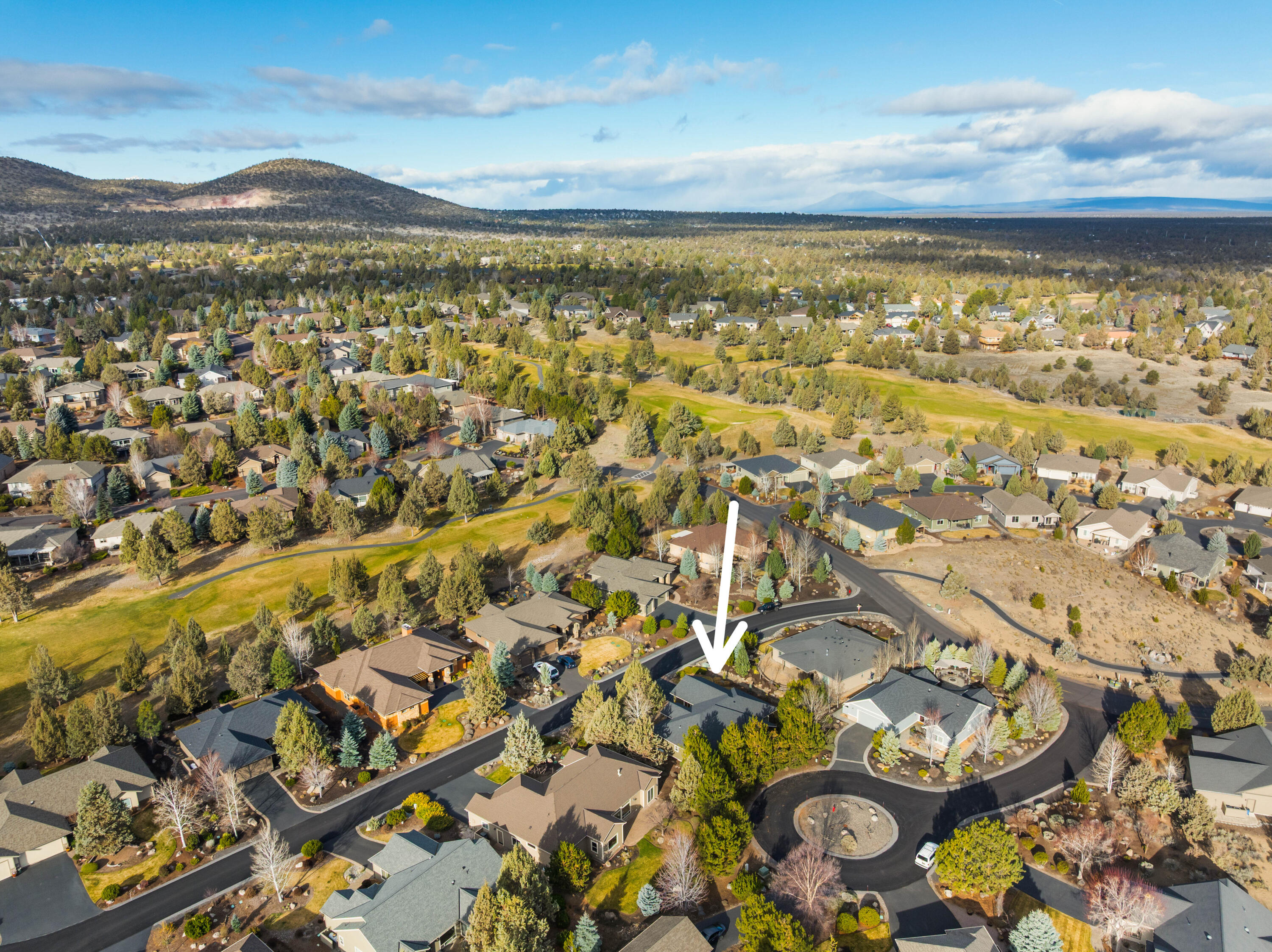 784 Ribbon Falls Road Redmond, OR 97756 - Photo 49 of 79 a view of a city
