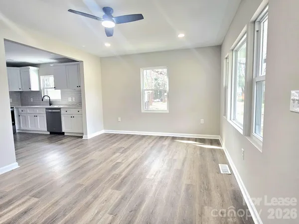 $2,400 | 2900 Enfield Road, Charlotte, NC 28205