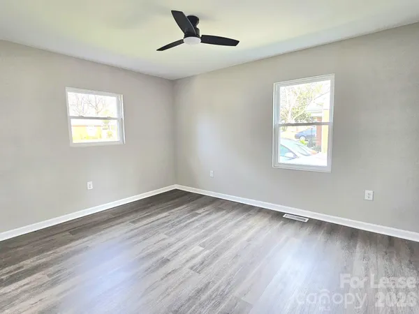 $2,400 | 2900 Enfield Road, Charlotte, NC 28205