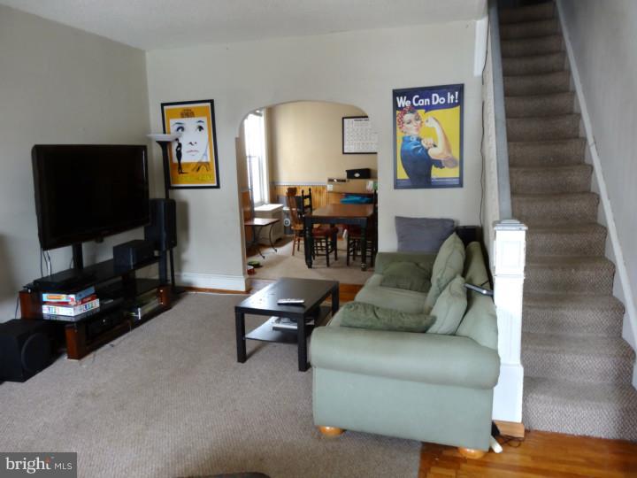 4321 Pechin Street Philadelphia, PA 19128 - Photo 2 of 12 Living Room