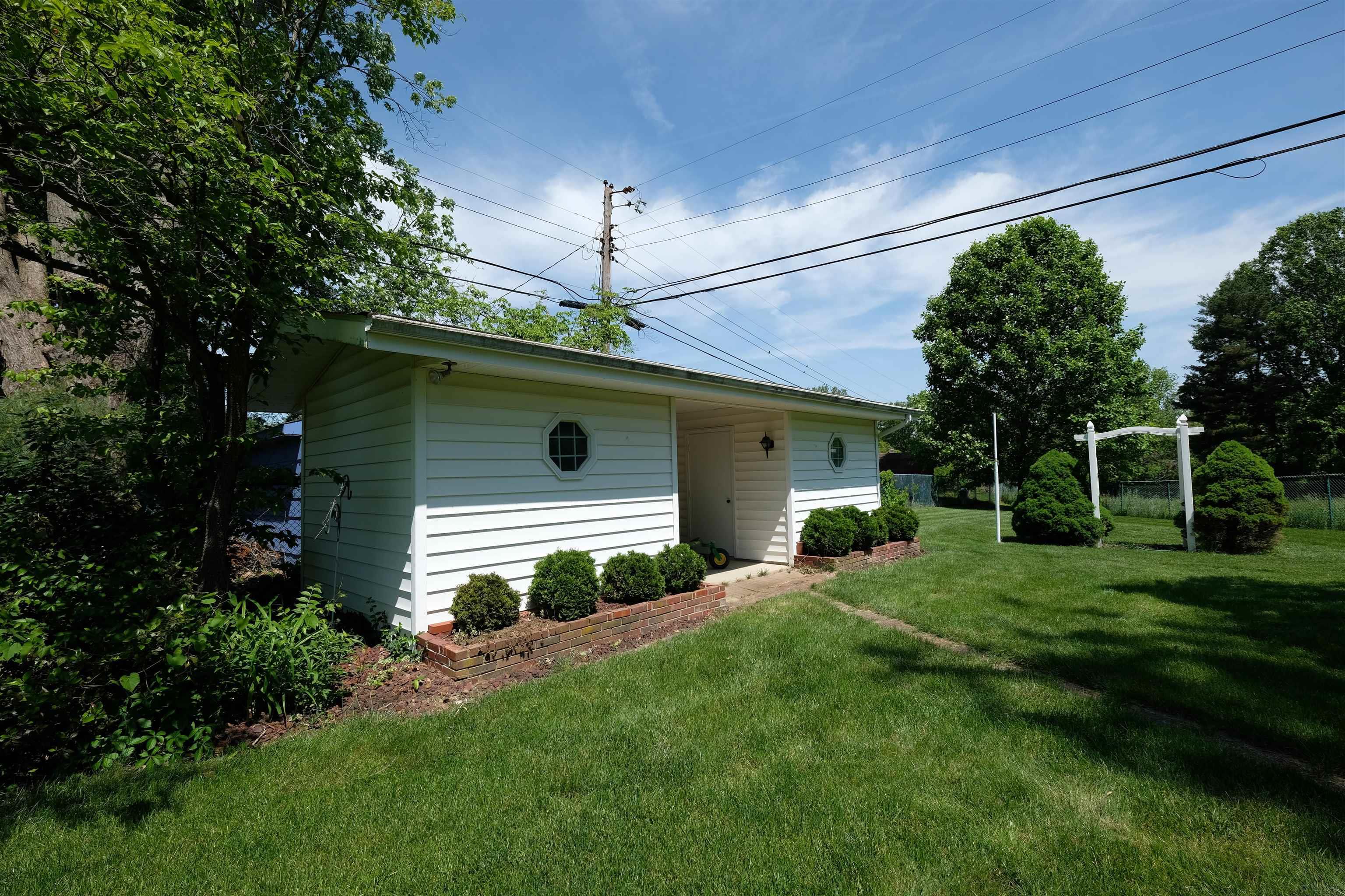 3613 East Post Road Bloomington, IN 47408 - Photo 28 of 29 Gallery Image 28