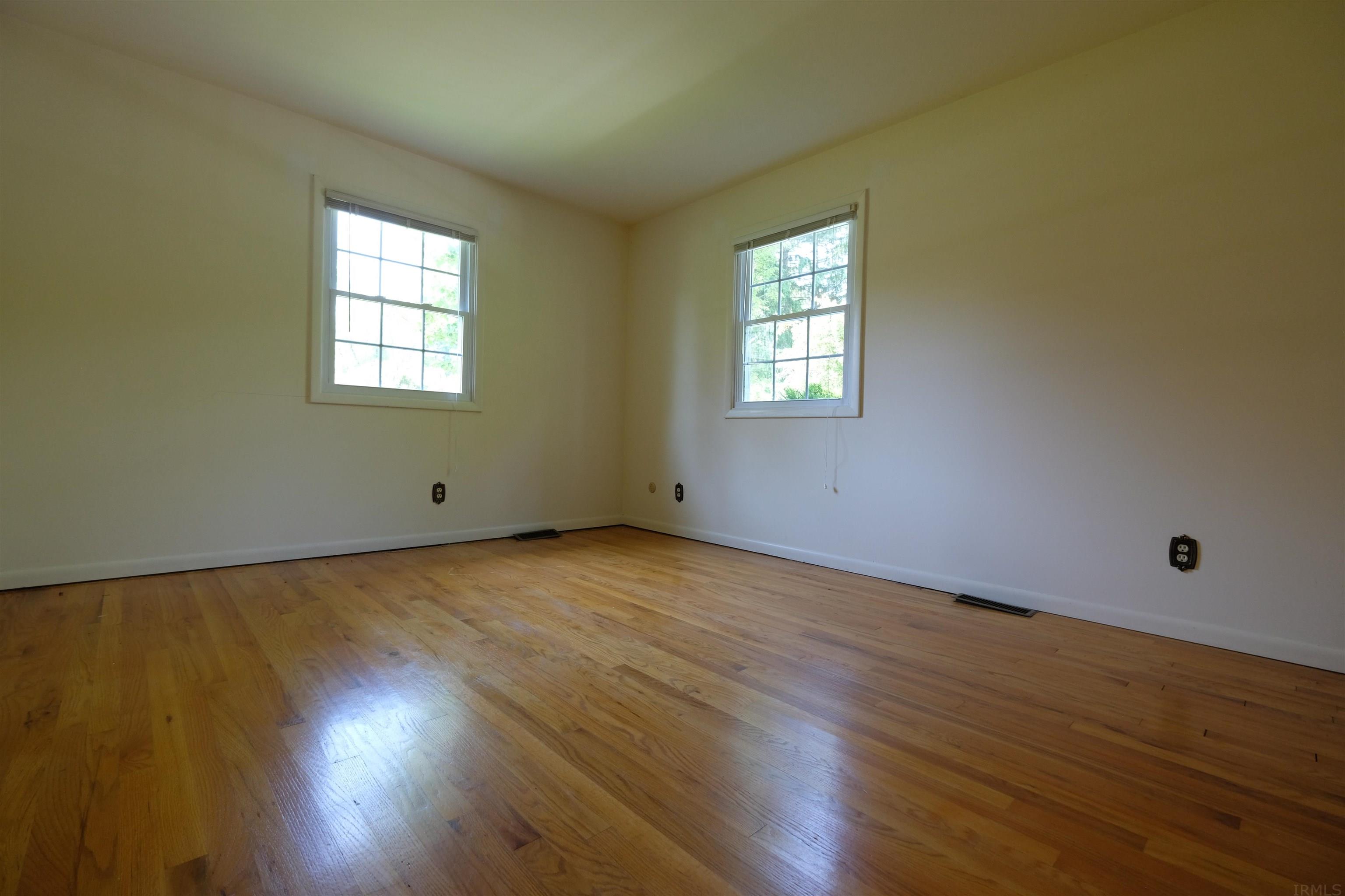 3613 East Post Road Bloomington, IN 47408 - Photo 9 of 29 Gallery Image 9