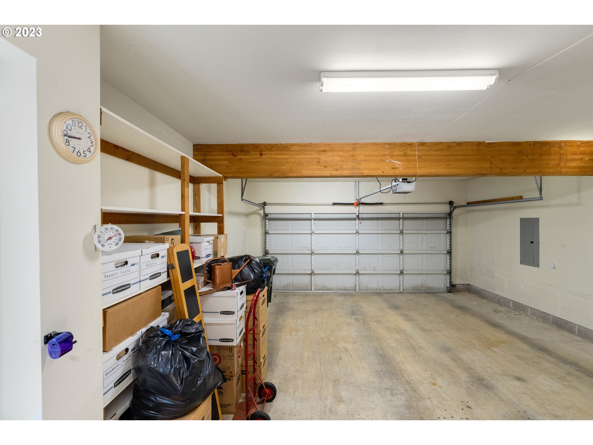 87268 Ruby Lane Bandon, OR 97411 - Photo 40 of 47 a view of a room with gym equipment
