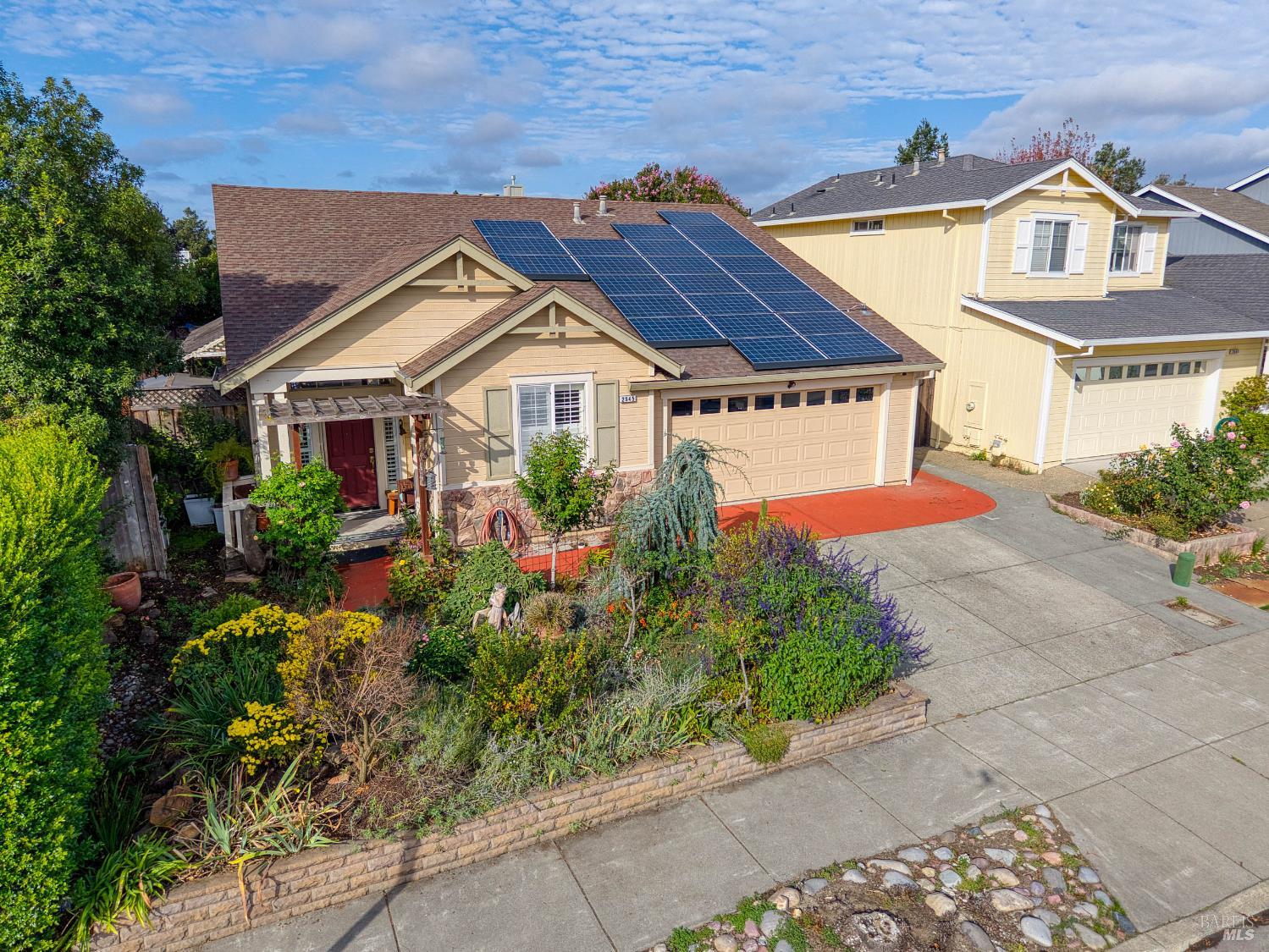 2545 Thistle Creek Street Santa Rosa, CA 95404 - Photo 5 of 59 front view of a house with a yard