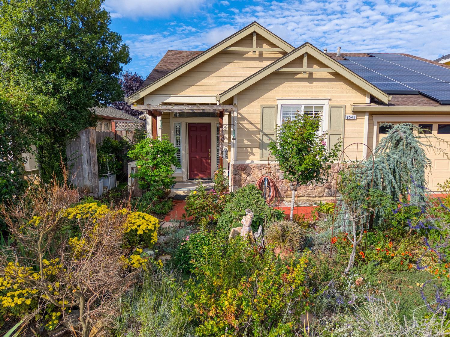 2545 Thistle Creek Street Santa Rosa, CA 95404 - Photo 6 of 59 front view of a house with a yard