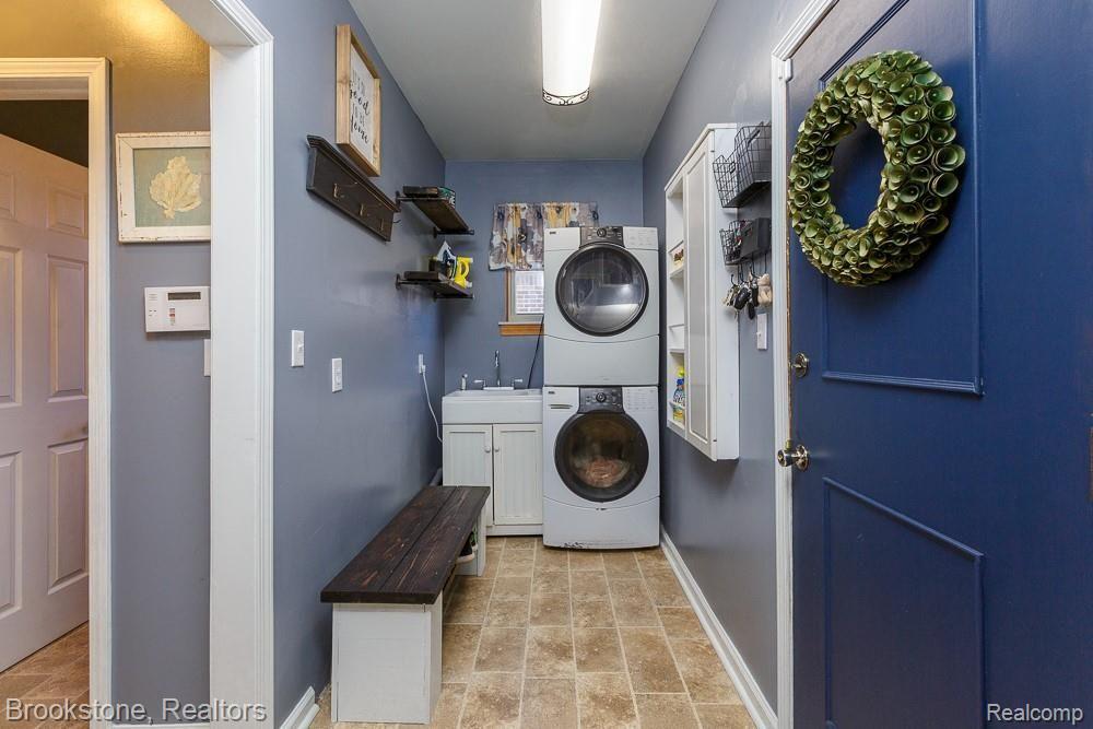 47675 Chrys Road Macomb, MI 48044 - Photo 29 of 38 Chrys_29.JPG