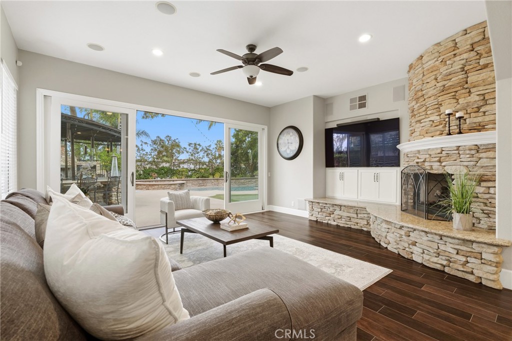 1665 Tyler Drive Fullerton, CA 92835 - Photo 23 of 56 Family Room