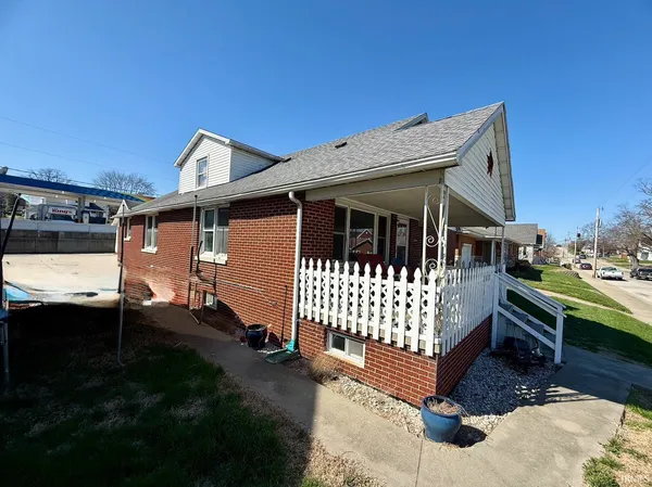 $210,000 | 1411 Main Street, Jasper, IN 47546