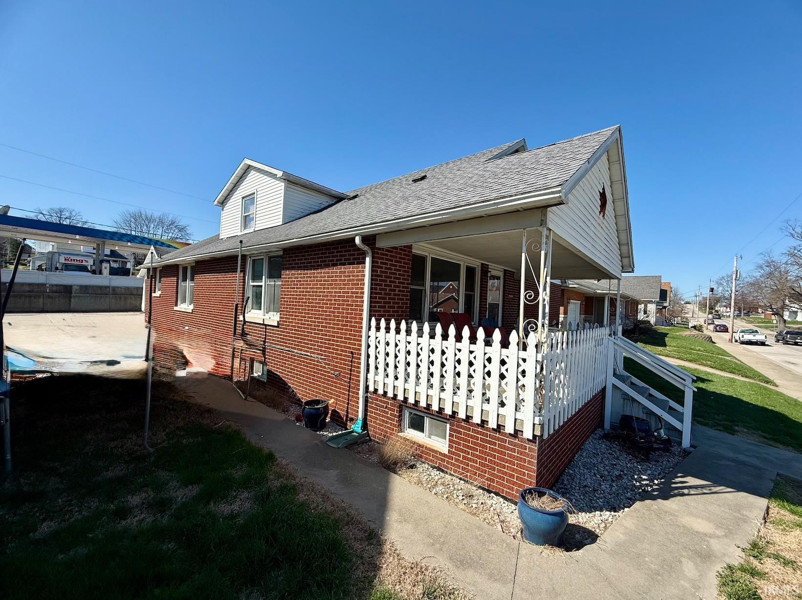 1411 Main Street Jasper, IN 47546 - Photo 3 of 9