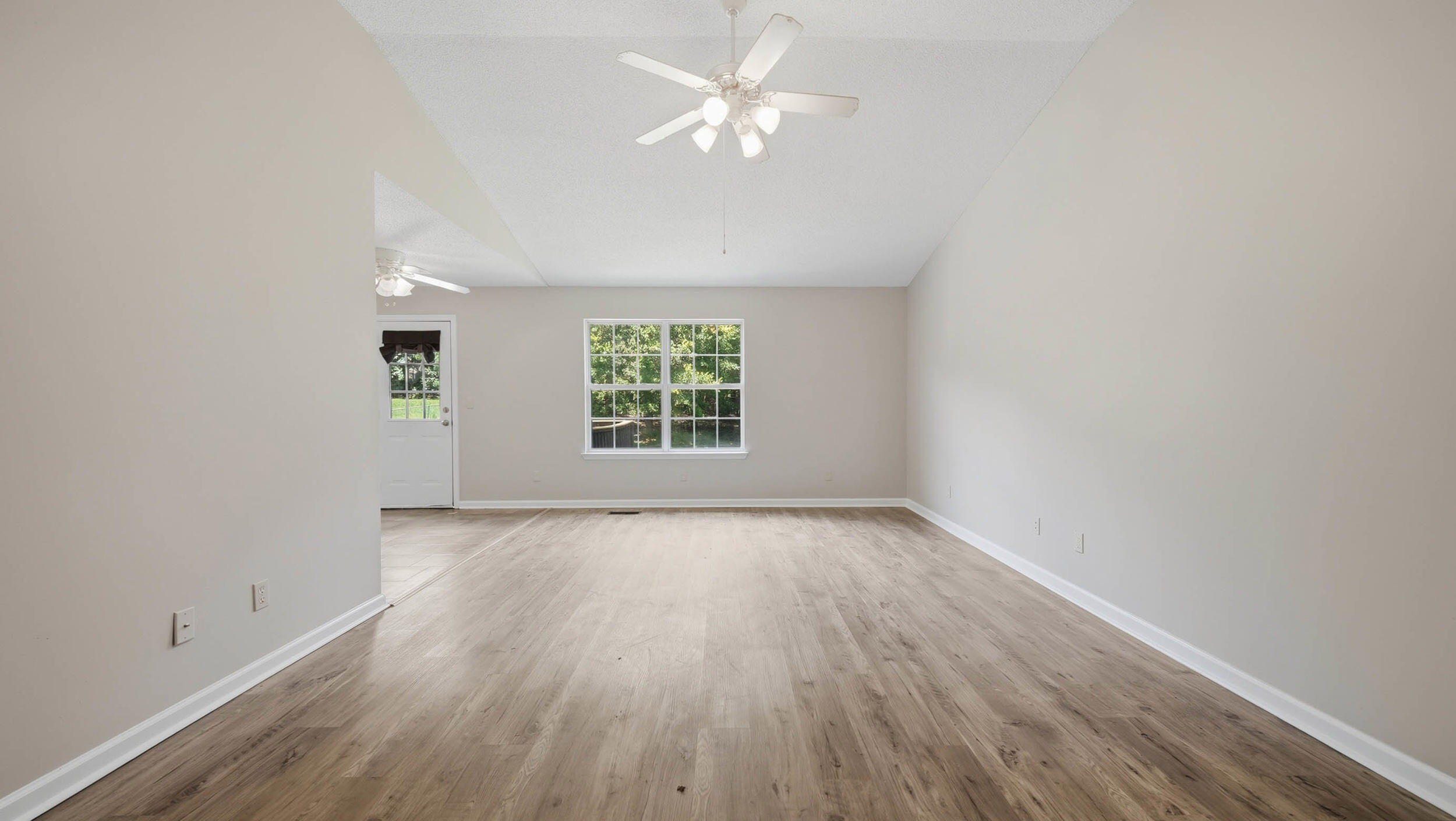 186 Rodeo Drive Rock Spring, GA 30739 - Photo 5 of 28 186 rodeo dr-6