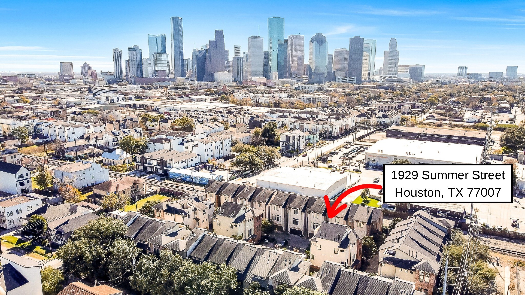 1929 Summer Street Houston, TX 77007 - Photo 2 of 27 Drone view shows the unit’s prime placement within the gated community (one of two units that sides to the pool; situated on a prime corner lot). Several guest parking spots are adjacent to pool area. LOCATION, LOCATION, LOCATION! This location offers unbeatable proximity to Buffalo Bayou Park, Memorial Park, and White Oak Trail, plus convenient access to major freeways: I-10, I-45, 610, and 290. Also a quick commute to Downtown!