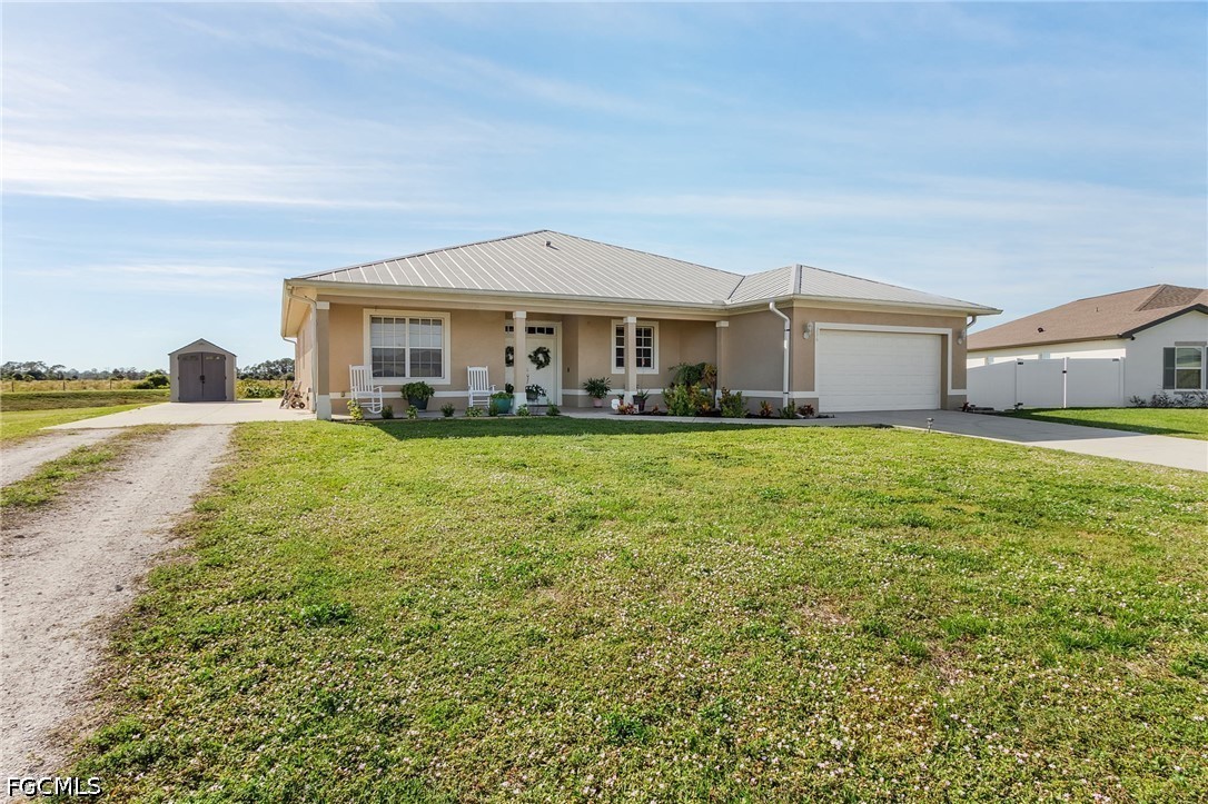 236 Loadstar Street Fort Myers, FL 33913 - Photo 3 of 26