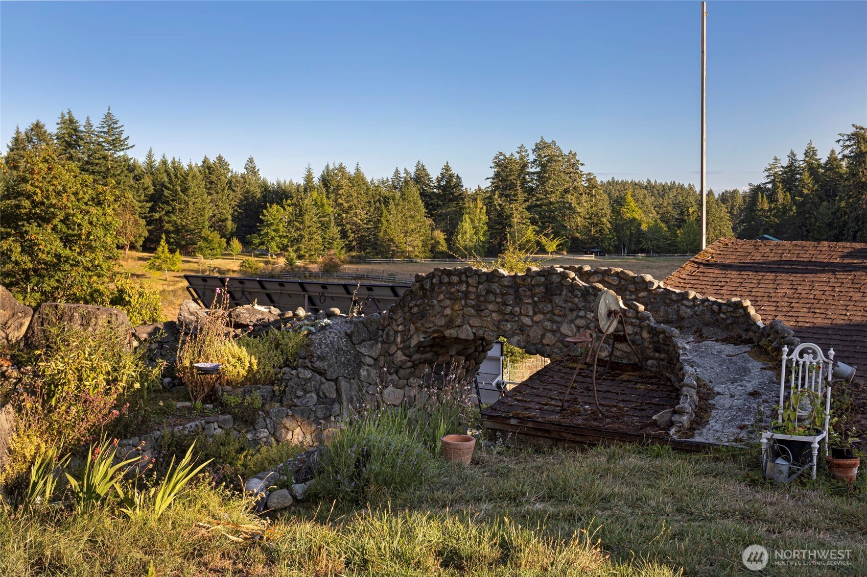 652 Halvorsen Road Friday Harbor, WA 98250 - Photo 13 of 35 Gallery Image 13