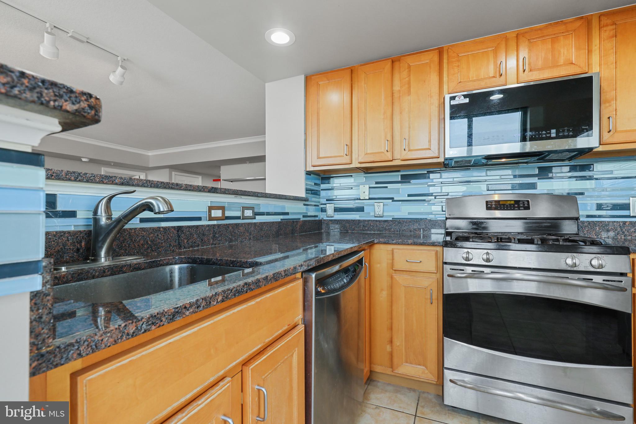 414 Water Street, Unit 2012 Baltimore, MD 21202 - Photo 11 of 83