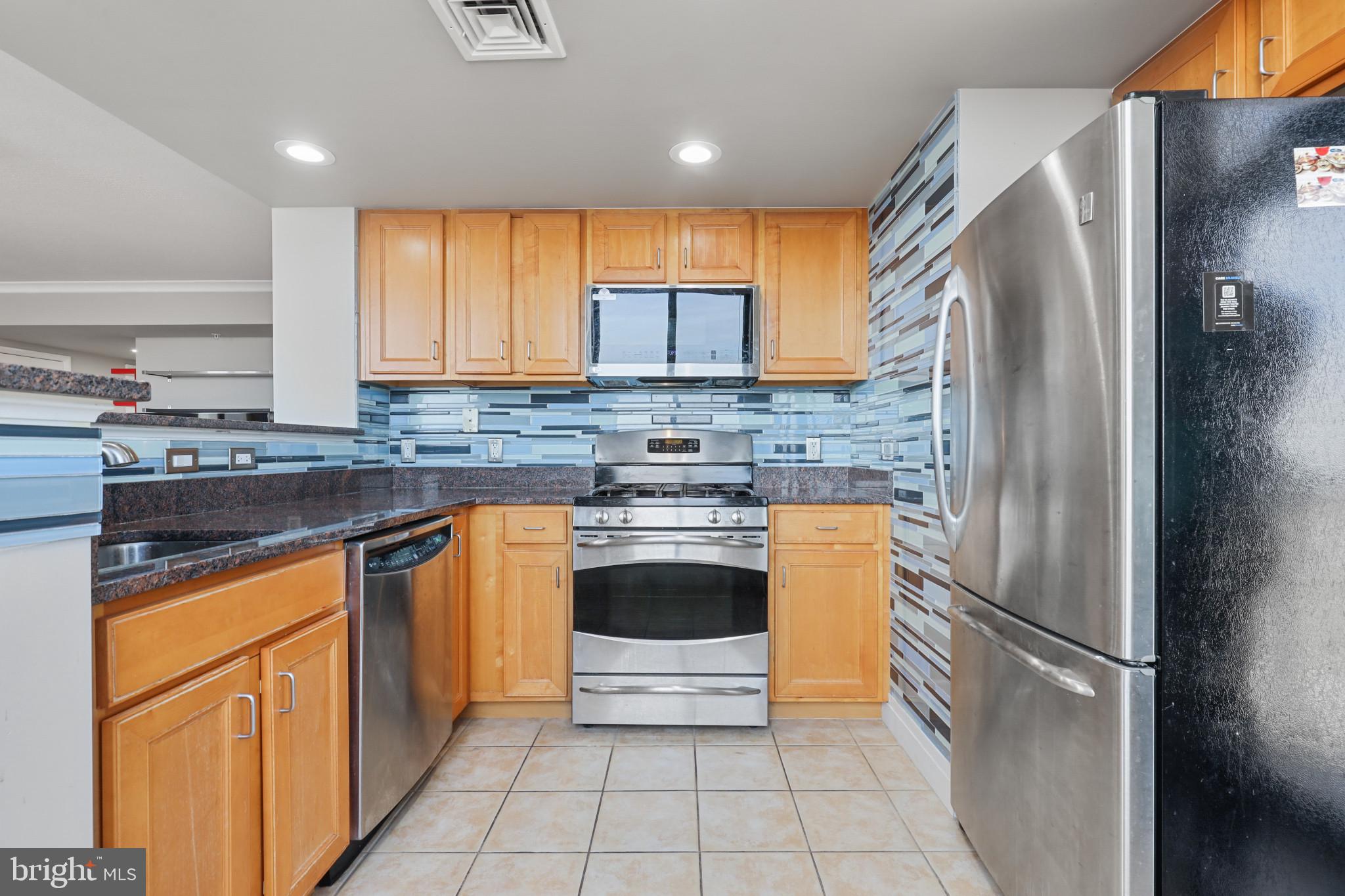 414 Water Street, Unit 2012 Baltimore, MD 21202 - Photo 12 of 83