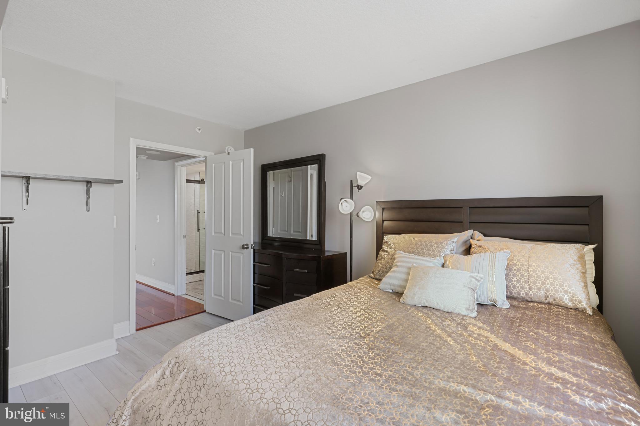 414 Water Street, Unit 2012 Baltimore, MD 21202 - Photo 27 of 83