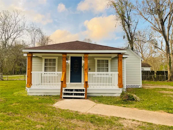 $1,350 | 166 Sycamore Drive, Richwood, TX 77531