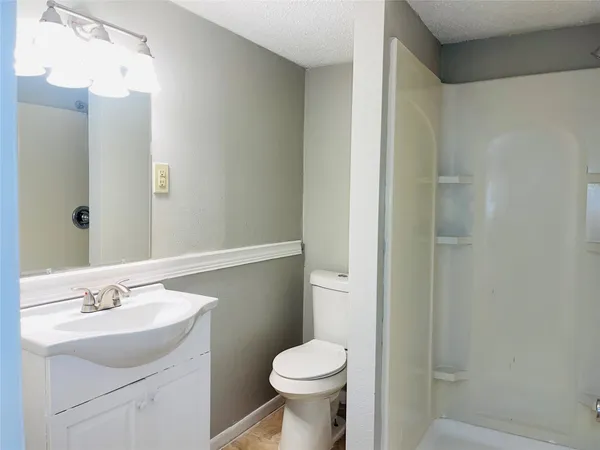 $1,350 | 166 Sycamore Drive, Richwood, TX 77531