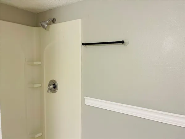 $1,350 | 166 Sycamore Drive, Richwood, TX 77531