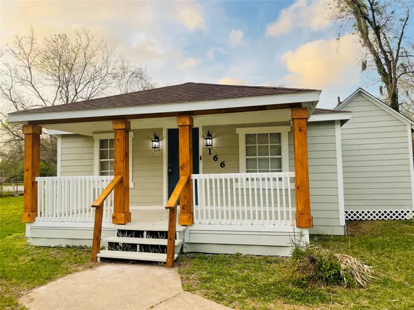 $1,350 | 166 Sycamore Drive, Richwood, TX 77531