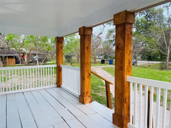 $1,350 | 166 Sycamore Drive, Richwood, TX 77531