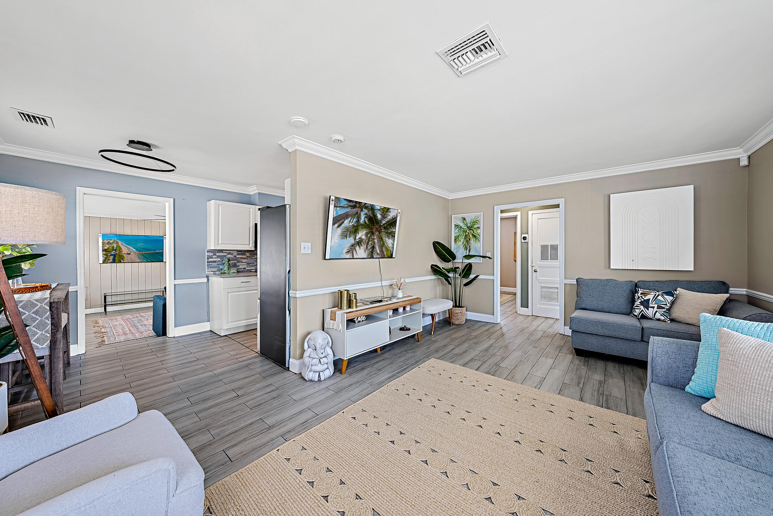 517 Colonial Road West Palm Beach, FL 33405 - Photo 5 of 23 517 Colonial Rd MLS-9