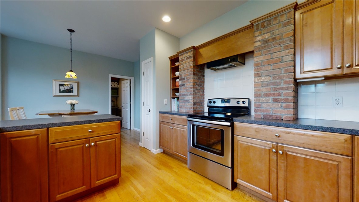 179 Stillwater Road Smithfield, RI 02917 - Photo 13 of 34 Gallery Image 13