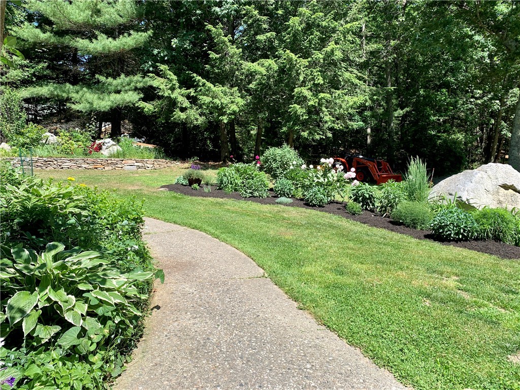 179 Stillwater Road Smithfield, RI 02917 - Photo 30 of 34 Gallery Image 30