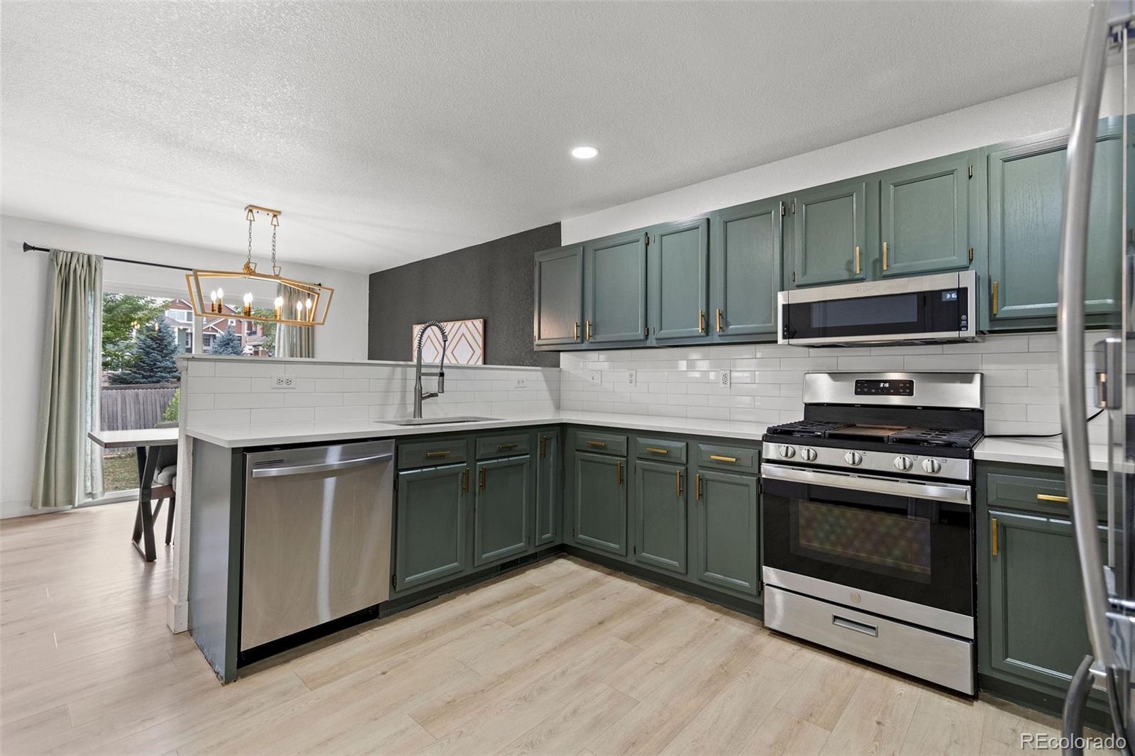 7045 Routt Street Arvada, CO 80004 - Photo 9 of 31 Gallery Image 9