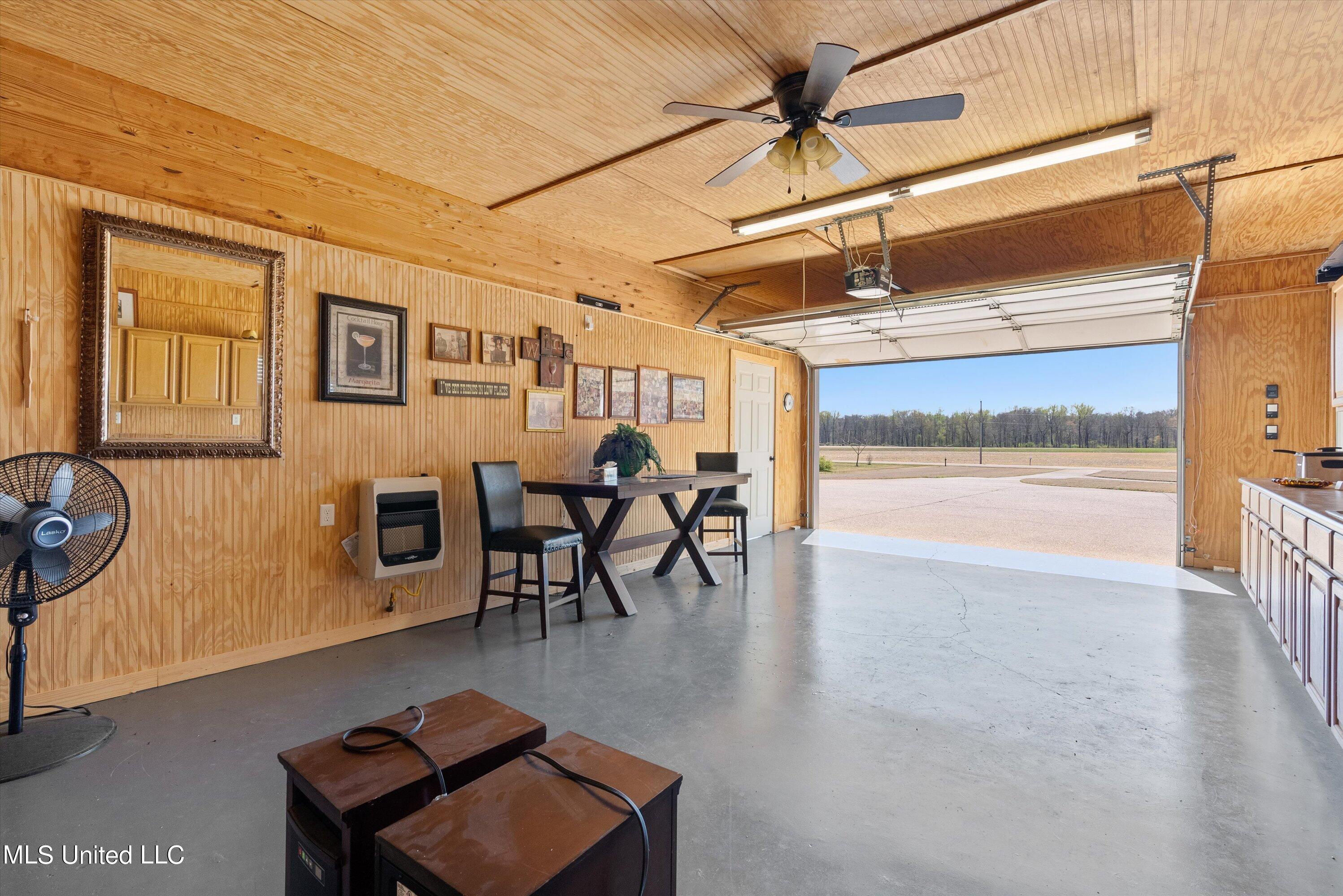 3104 Dean Road Nesbit, MS 38651 - Photo 54 of 57 53-Garage Interior