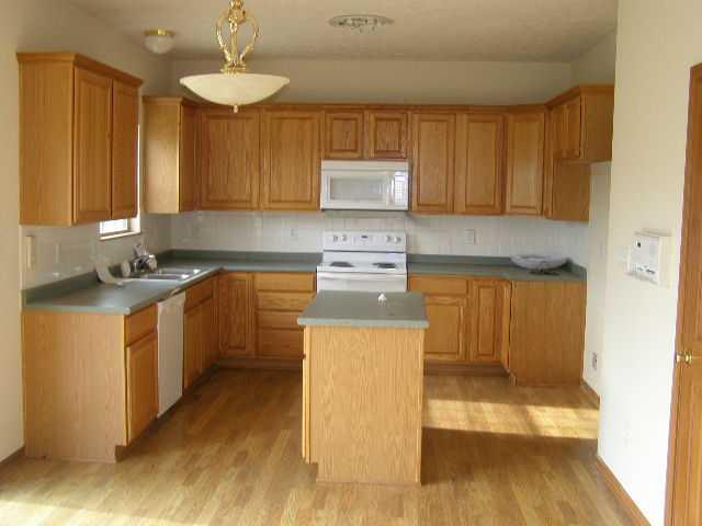 830 Schmitt Road Indianapolis, IN 46239 - Photo 3 of 10