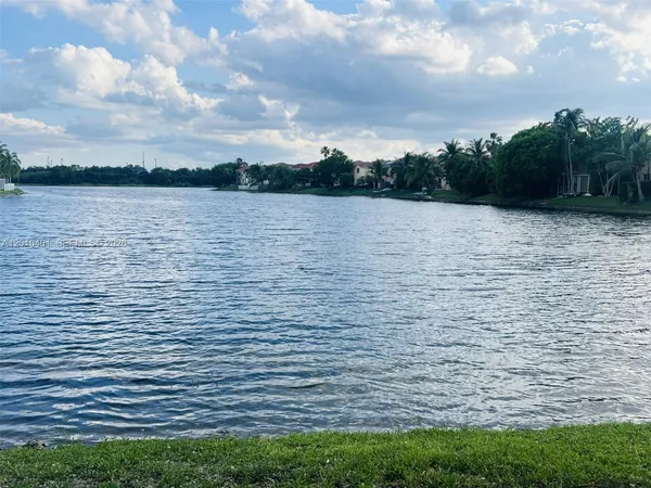 $560,000 | 16910 Southwest 39th Court, Miramar, FL 33027