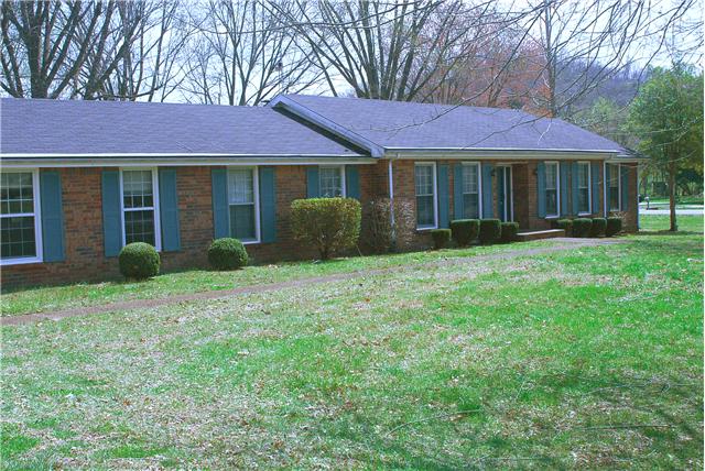 121 Ridgewood Road Franklin, TN 37064 - Photo 7 of 16 Gallery Image 7