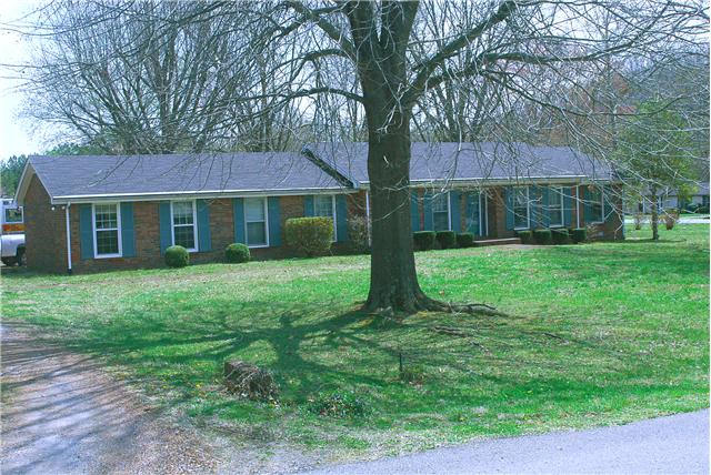 121 Ridgewood Road Franklin, TN 37064 - Photo 8 of 16 Gallery Image 8