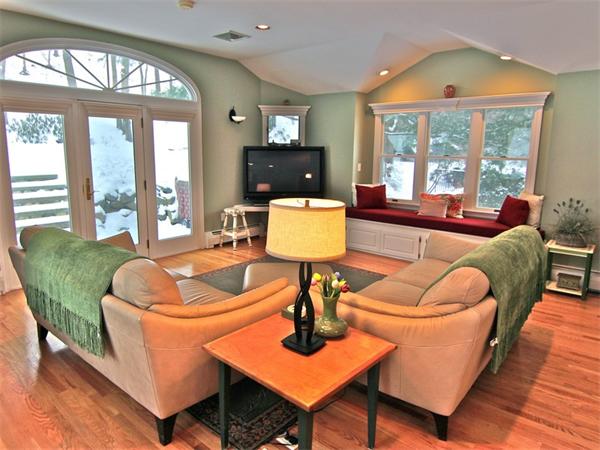 8 Thornberry Road Winchester, MA 01890 - Photo 1 of 29 Gallery Image 1