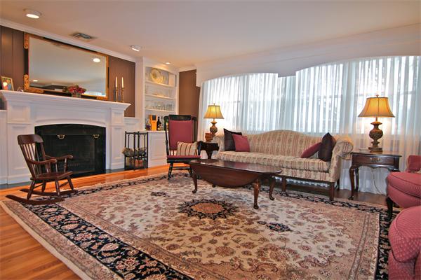 8 Thornberry Road Winchester, MA 01890 - Photo 17 of 29 Gallery Image 17