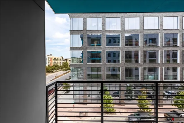 $2,895 | 1701 Simond Avenue, Unit 310, Austin, TX 78723