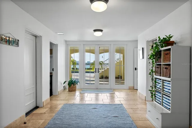 $13,950,000 | 3440 Gulfmead Drive, Sarasota, FL 34242