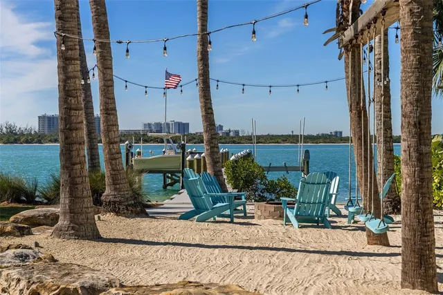 $13,950,000 | 3440 Gulfmead Drive, Sarasota, FL 34242