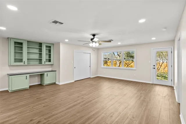 $380,000 | 347 Monroe Street, Giddings, TX 78942