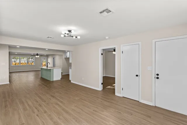 $380,000 | 347 Monroe Street, Giddings, TX 78942