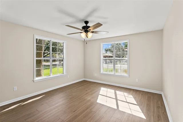 $380,000 | 347 Monroe Street, Giddings, TX 78942