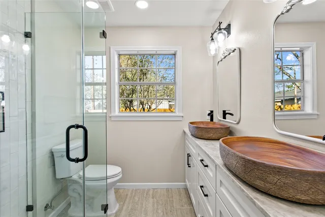 $380,000 | 347 Monroe Street, Giddings, TX 78942