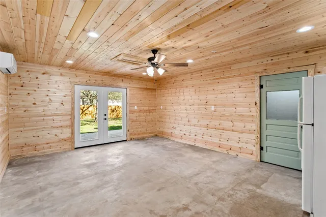 $380,000 | 347 Monroe Street, Giddings, TX 78942