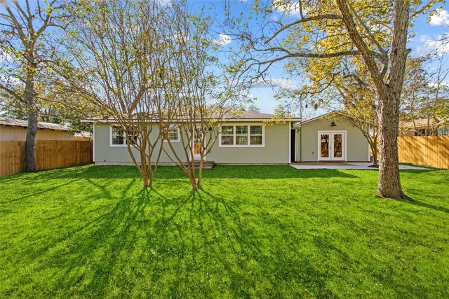 $380,000 | 347 Monroe Street, Giddings, TX 78942